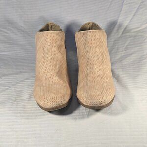 St Johns Bay Boots Womens 10 M Loyola Ankle Booties Beige Faux Leather Zipper